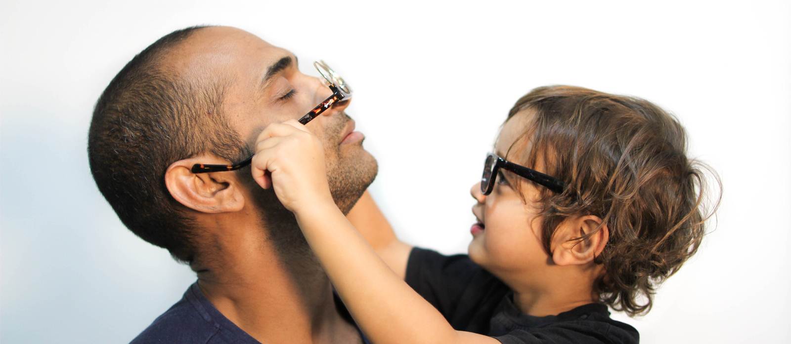 Signs Your Child May Need Glasses | Trends 