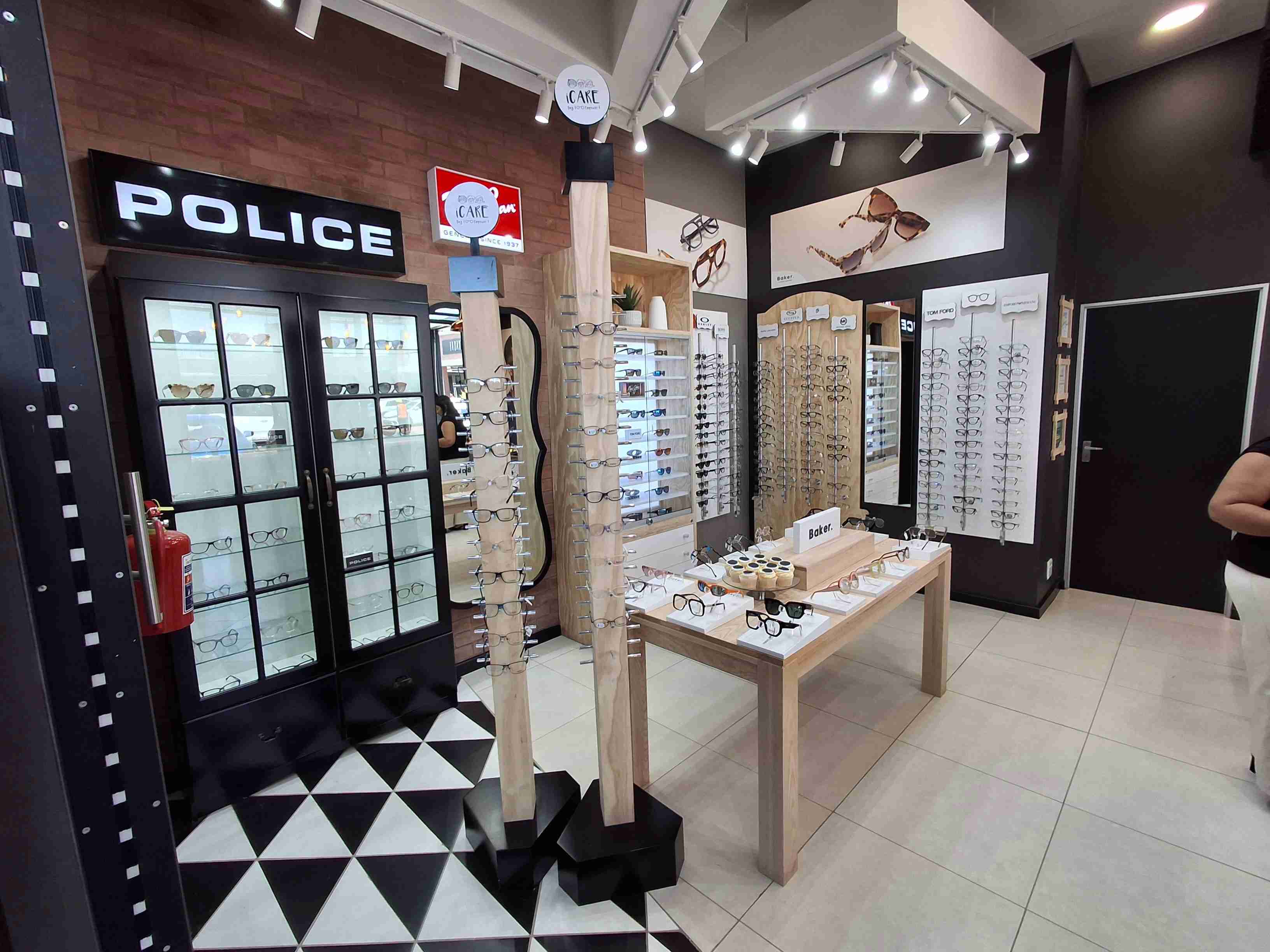 EXE Cotswold Square interior