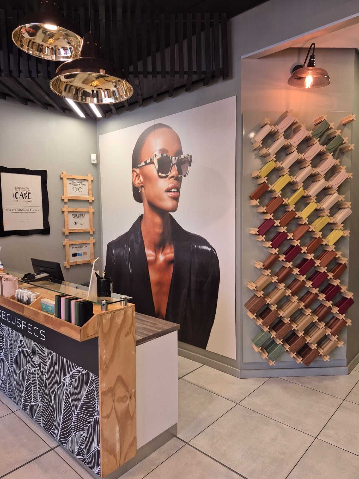 Execuspecs The Neighbourhood Square reception