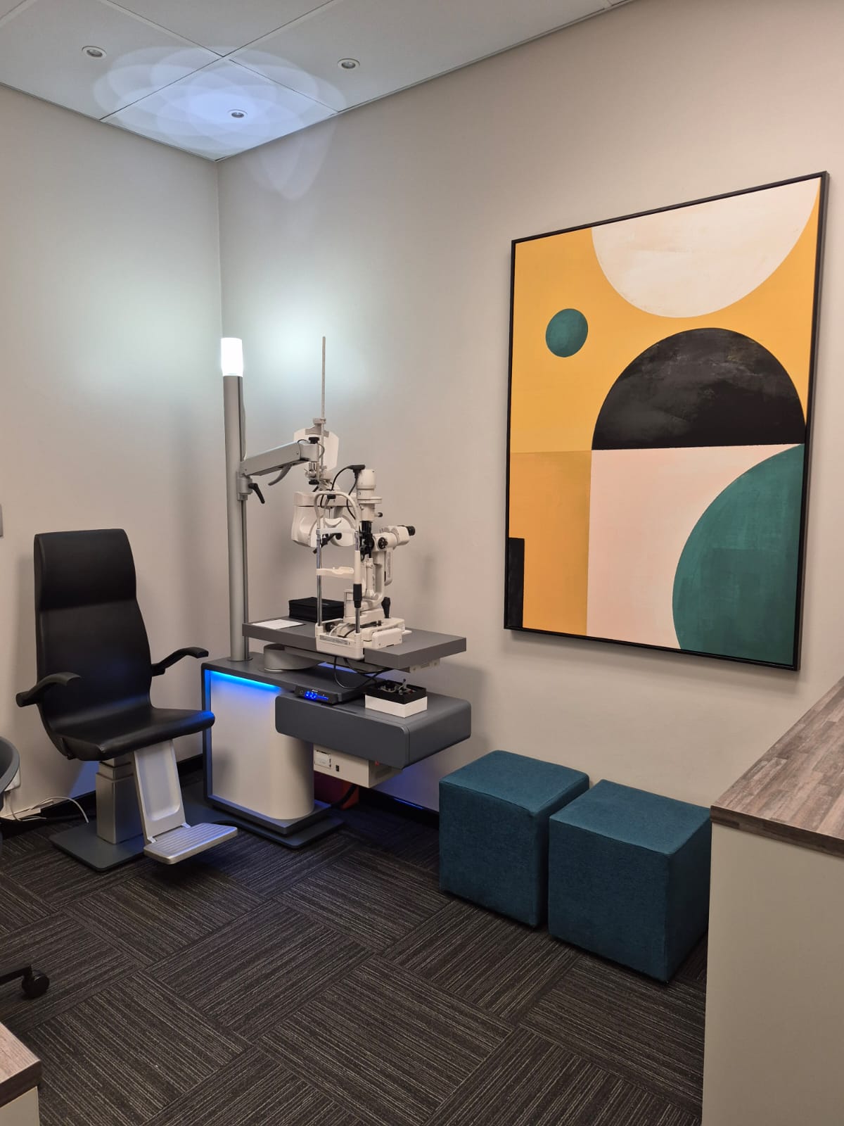 Execuspecs The Neighbourhood Square test room