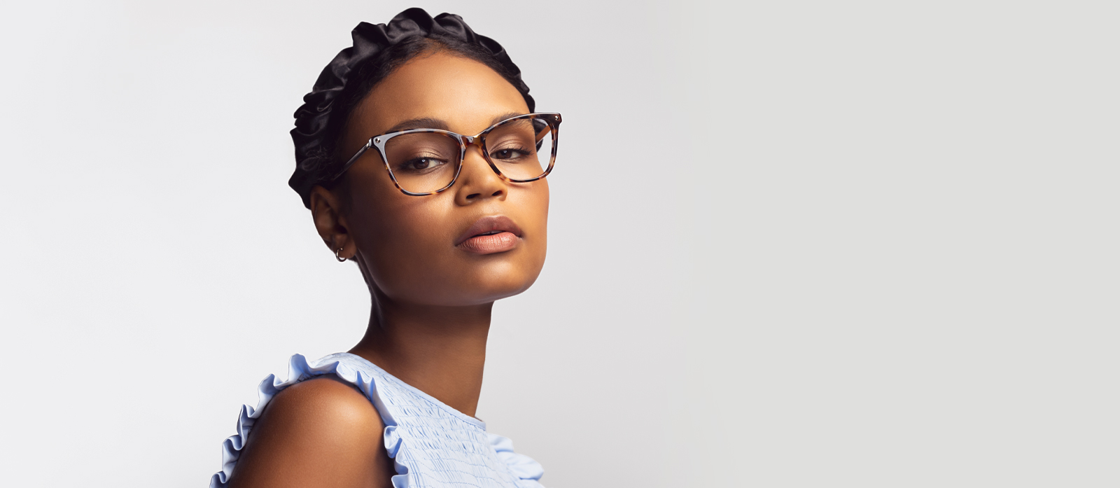 Eyewear fashion shop